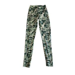 Ivory Ella NWT Elephant Camo Green Leggings | Size S High-Rise Athleisure